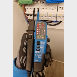 ELIT 135 Sp�ndings-/gennemgangstester